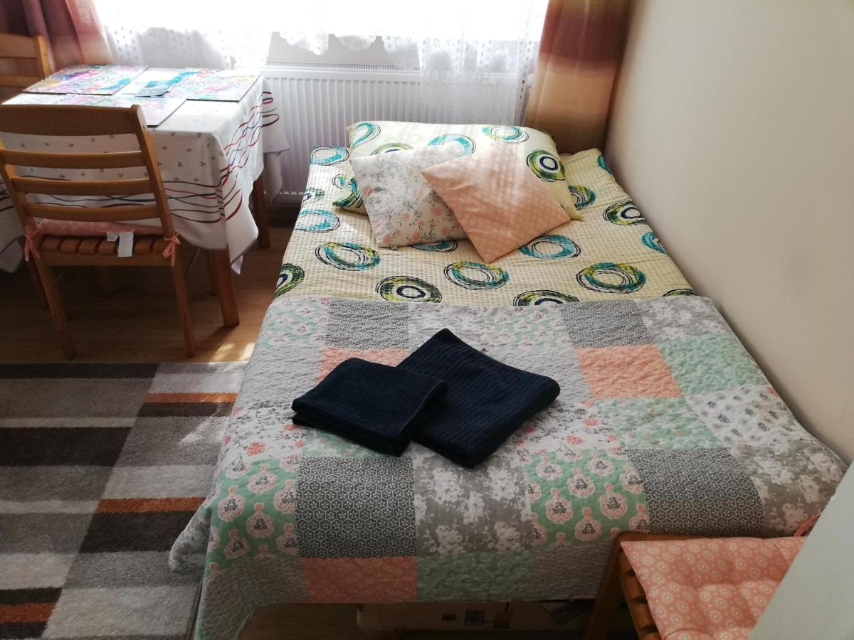 Pokoje Goscinne Zenon Nogal 斯维诺乌伊希切 外观 照片